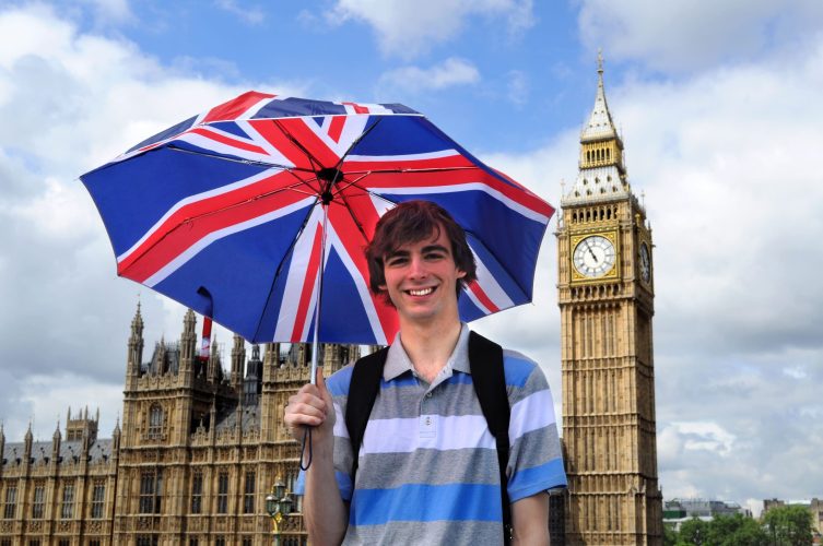 smiling-boy-visiting-big-ben (1) smiling-boy-visiting-big-ben (1)